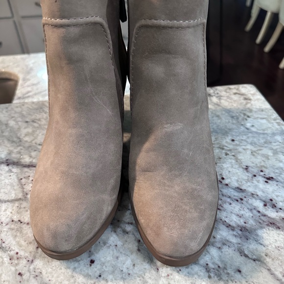 Suede booties - Picture 2 of 3
